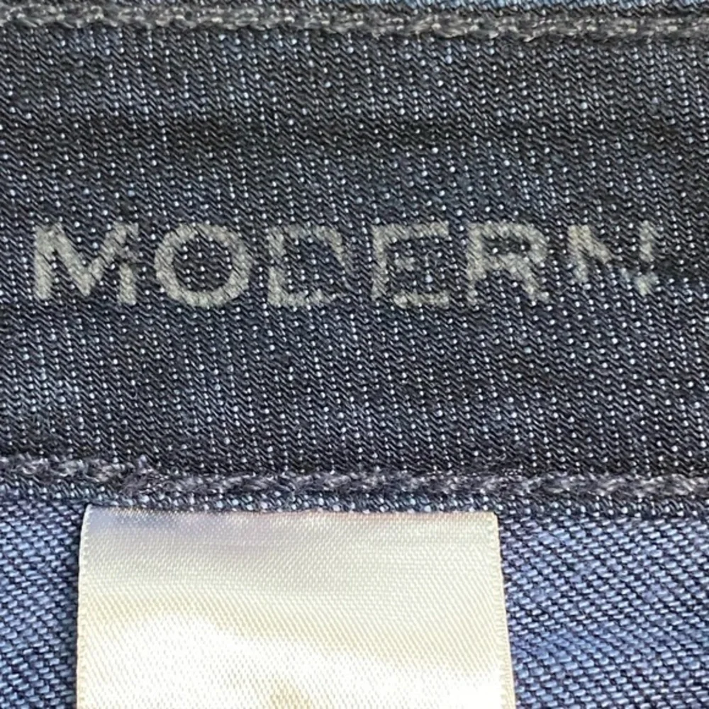 Eddie‎ Bauer Women’s Modern Fit Jeans Sz. 6R